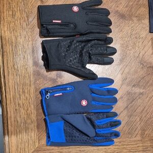 Men's Black and Blue Gloves